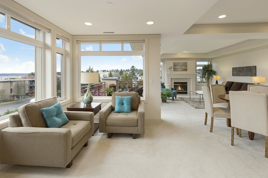 Bright, freshly cleaned living room